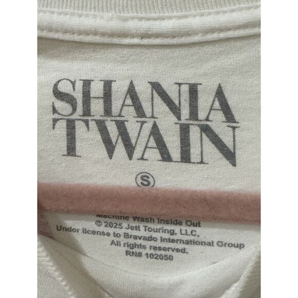 Shania Twain t shirt Man I Feel Like A Women Small Women’s Rock Country - Picture 8 of 9